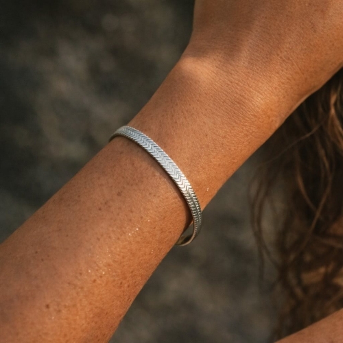 Negros bransoletka srebrna 4mm.jpg