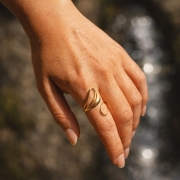 Wodoodporny pierścionek Vela.jpg