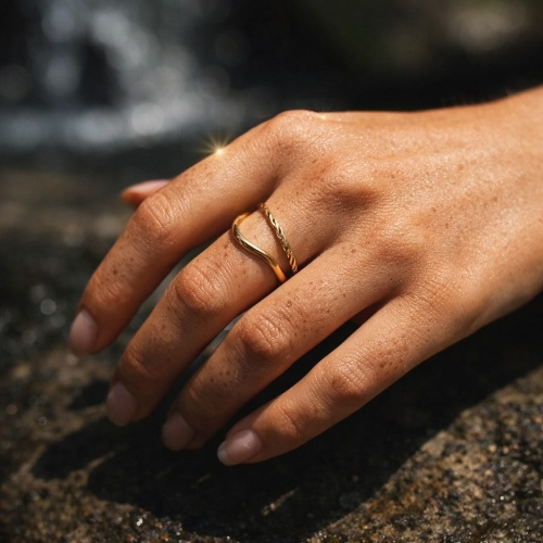 Wodoodporny pierścionek Neya.jpg