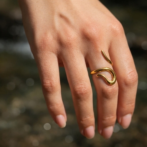 Wodoodporny pierścionek Sora.jpg