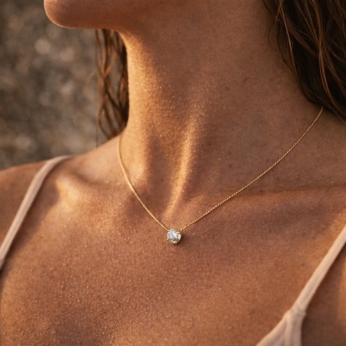 Wodoodporny naszyjnik Lumi złoty.jpg