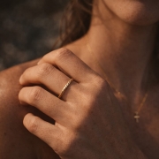 Pierścionek PLENA Sunlit.jpg