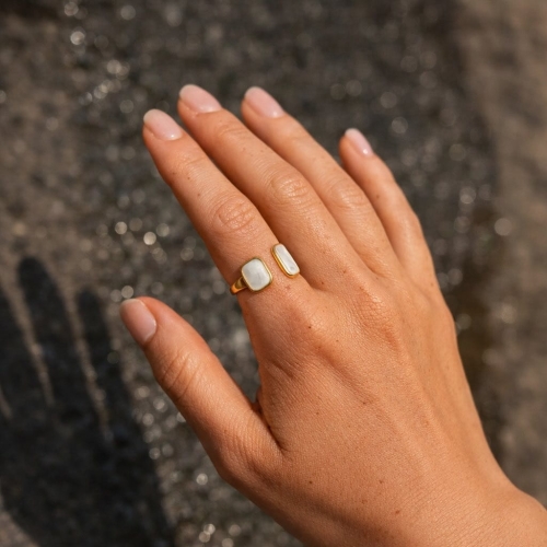 Pierścionek PLENA Arco biały6.jpg