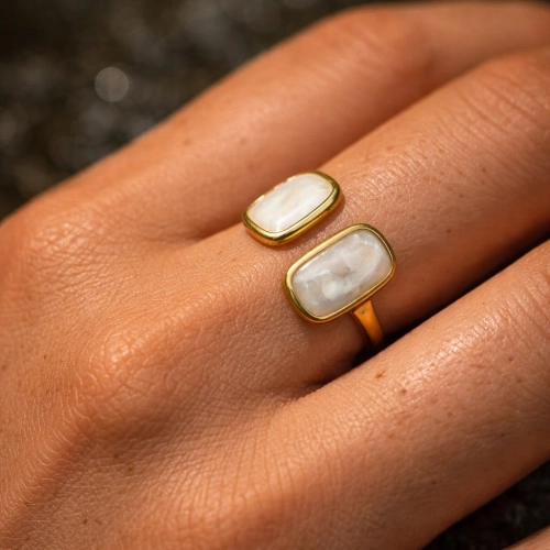 Pierścionek PLENA Arco biały5.jpg