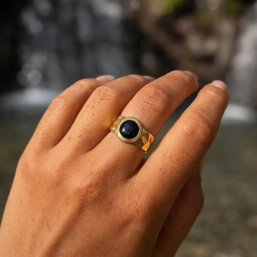 Pierścionek Aria czarny.jpg