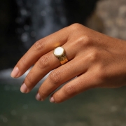 Pierścionek Aria biały.jpg